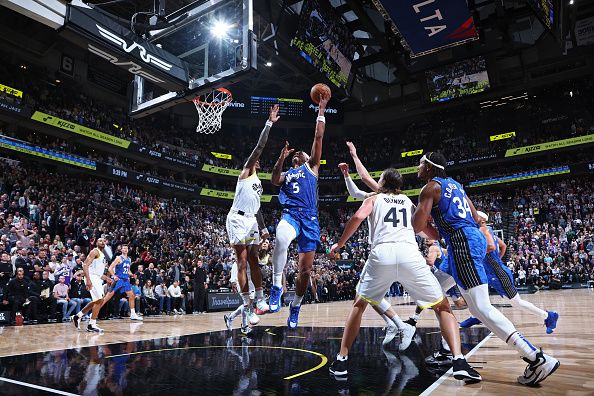 SALT LAKE CITY, UT - NOVEMBER 2: Paolo Banchero #5 of the Orlando Magic drives to the basket during the game against the Utah Jazz on November 2, 2023 at Delta Center in Salt Lake City, Utah. NOTE TO USER: User expressly acknowledges and agrees that, by downloading and or using this Photograph, User is consenting to the terms and conditions of the Getty Images License Agreement. Mandatory Copyright Notice: Copyright 2023 NBAE (Photo by Melissa Majchrzak/NBAE via Getty Images)