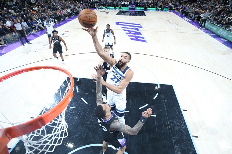 SALT LAKE CITY, UT - JANUARY 30:  Rudy Gobert #27 of the Minnesota Timberwolves shoots the ball during the game against the Utah Jazz on January 30, 2025 at Delta Center in Salt Lake City, Utah. NOTE TO USER: User expressly acknowledges and agrees that, by downloading and or using this Photograph, User is consenting to the terms and conditions of the Getty Images License Agreement. Mandatory Copyright Notice: Copyright 2025 NBAE (Photo by Melissa Majchrzak/NBAE via Getty Images)