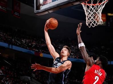 PORTLAND, OR - OCTOBER 27: Franz Wagner #22 of the Orlando Magic shoots the ball during the game against the Portland Trail Blazers on October 27, 2023 at the Moda Center Arena in Portland, Oregon. NOTE TO USER: User expressly acknowledges and agrees that, by downloading and or using this photograph, user is consenting to the terms and conditions of the Getty Images License Agreement. Mandatory Copyright Notice: Copyright 2023 NBAE (Photo by Cameron Browne/NBAE via Getty Images)