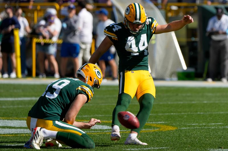 Green Bay Packers place-kicker Brayden Narveson (44) warms up before an NFL football game against the Minnesota Vikings, Sunday, Sept. 29, 2024, in Green Bay, Wis. (AP Photo/Morry Gash)