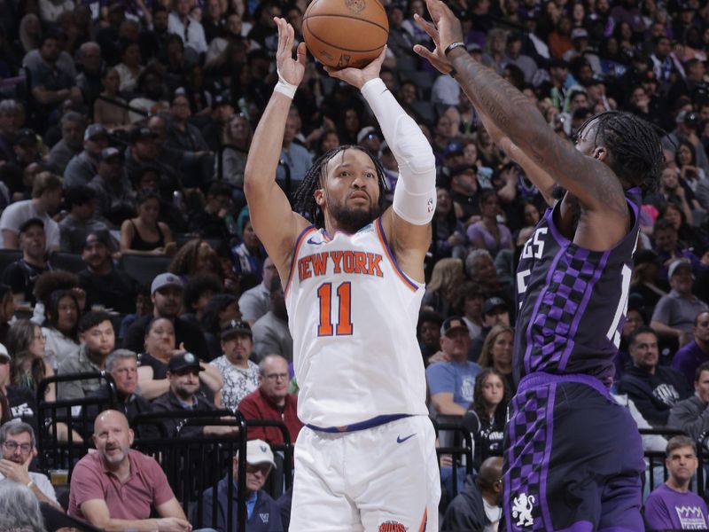 SACRAMENTO, CA - MARCH 16: Jalen Brunson #11 of the New York Knicks shoots the ball during the game against the Sacramento Kings on March 16, 2024 at Golden 1 Center in Sacramento, California. NOTE TO USER: User expressly acknowledges and agrees that, by downloading and or using this Photograph, user is consenting to the terms and conditions of the Getty Images License Agreement. Mandatory Copyright Notice: Copyright 2024 NBAE (Photo by Rocky Widner/NBAE via Getty Images)