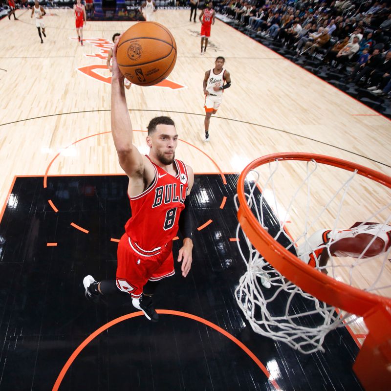 DETROIT, MI - NOVEMBER 18: Zach LaVine #8 of the Chicago Bulls dunks the ball during the game against the Detroit Pistons on November 18, 2024 at Little Caesars Arena in Detroit, Michigan. NOTE TO USER: User expressly acknowledges and agrees that, by downloading and/or using this photograph, User is consenting to the terms and conditions of the Getty Images License Agreement. Mandatory Copyright Notice: Copyright 2024 NBAE (Photo by Brian Sevald/NBAE via Getty Images)