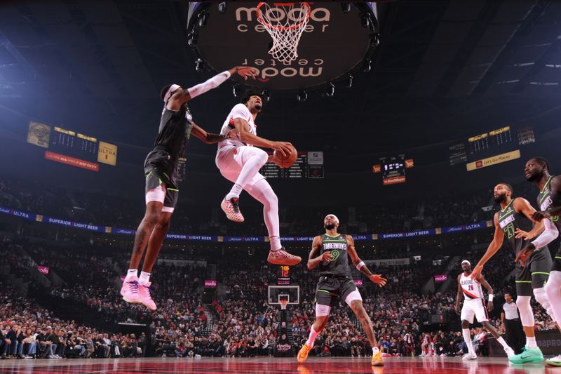 PORTLAND, OR - NOVEMBER 13: Shaedon Sharpe #17 of the Portland Trail Blazers drives to the basket during the game against the Minnesota Timberwolves on November 13, 2024 at the Moda Center Arena in Portland, Oregon. NOTE TO USER: User expressly acknowledges and agrees that, by downloading and or using this photograph, user is consenting to the terms and conditions of the Getty Images License Agreement. Mandatory Copyright Notice: Copyright 2024 NBAE (Photo by Cameron Browne/NBAE via Getty Images)