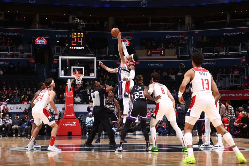 WASHINGTON, DC -? MARCH 21:  Opening tip-off between Richaun Holmes #22 of the Washington Wizards & Domantas Sabonis #10 of the Sacramento Kings on March 21, 2024 at Capital One Arena in Washington, DC. NOTE TO USER: User expressly acknowledges and agrees that, by downloading and or using this Photograph, user is consenting to the terms and conditions of the Getty Images License Agreement. Mandatory Copyright Notice: Copyright 2024 NBAE (Photo by Kenny Giarla/NBAE via Getty Images)