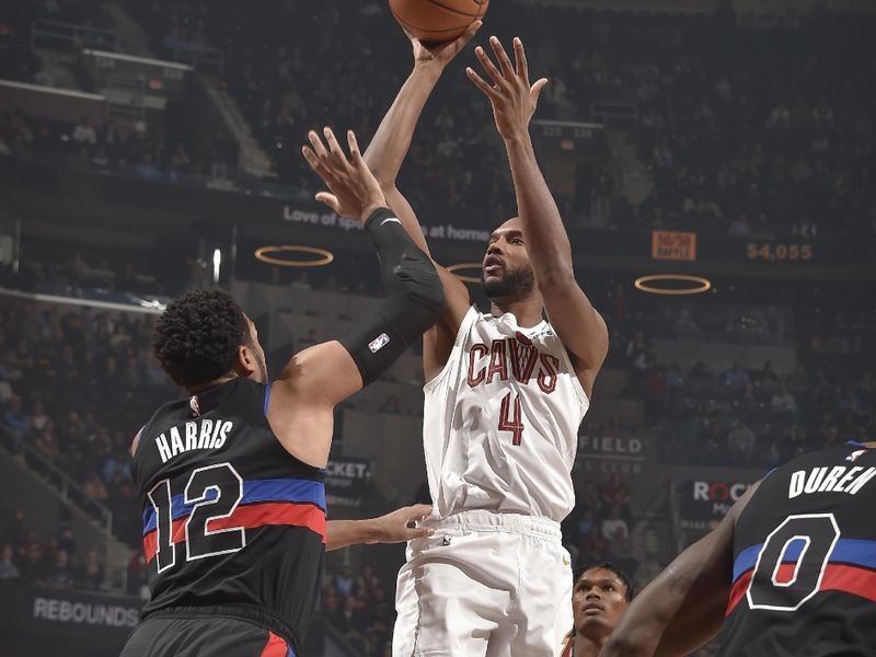 CLEVELAND, OH - JANUARY 27: Evan Mobley #4 of the Cleveland Cavaliers shoots the ball during the game against the Detroit Pistons on January 27, 2025 at Rocket Mortgage FieldHouse in Cleveland, Ohio. NOTE TO USER: User expressly acknowledges and agrees that, by downloading and/or using this Photograph, user is consenting to the terms and conditions of the Getty Images License Agreement. Mandatory Copyright Notice: Copyright 2025 NBAE (Photo by David Liam Kyle/NBAE via Getty Images)