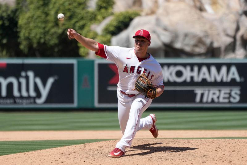 Jul 2, 2023; Anaheim, California, USA; Los Angeles Angels relief pitcher Jacob Webb (71) throws in the eighth inning against the Arizona Diamondbacks at Angel Stadium. Mandatory Credit: Kirby Lee-USA TODAY Sports