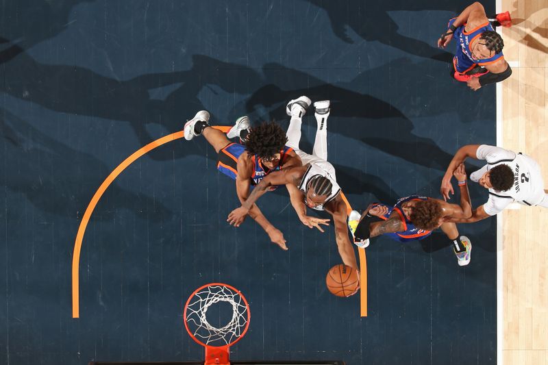 NEW YORK, NY - MARCH 23: Nicolas Claxton #33 of the Brooklyn Nets drives to the basket during the game against the New York Knicks on March 23, 2024 at Madison Square Garden in New York City, New York.  NOTE TO USER: User expressly acknowledges and agrees that, by downloading and or using this photograph, User is consenting to the terms and conditions of the Getty Images License Agreement. Mandatory Copyright Notice: Copyright 2024 NBAE  (Photo by Nathaniel S. Butler/NBAE via Getty Images)