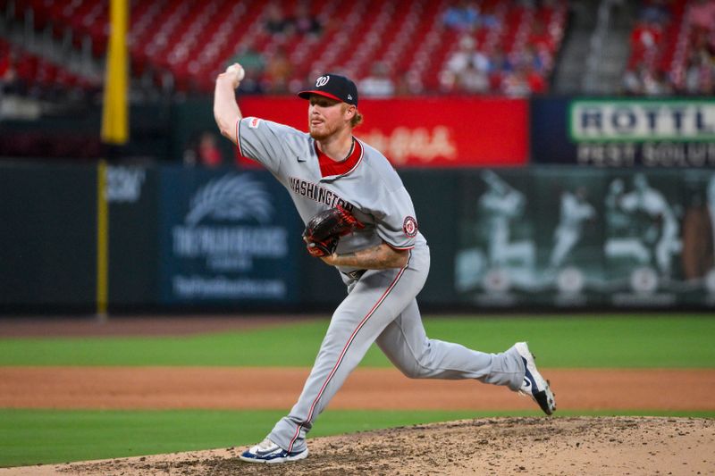 Jul 10, 2025; St. Louis, Missouri, USA;  Washington Nationals relief pitcher Mason Thompson (71) pitches against the St. Louis Cardinals during the sixth inning at Busch Stadium. Mandatory Credit: Jeff Curry-Imagn Images