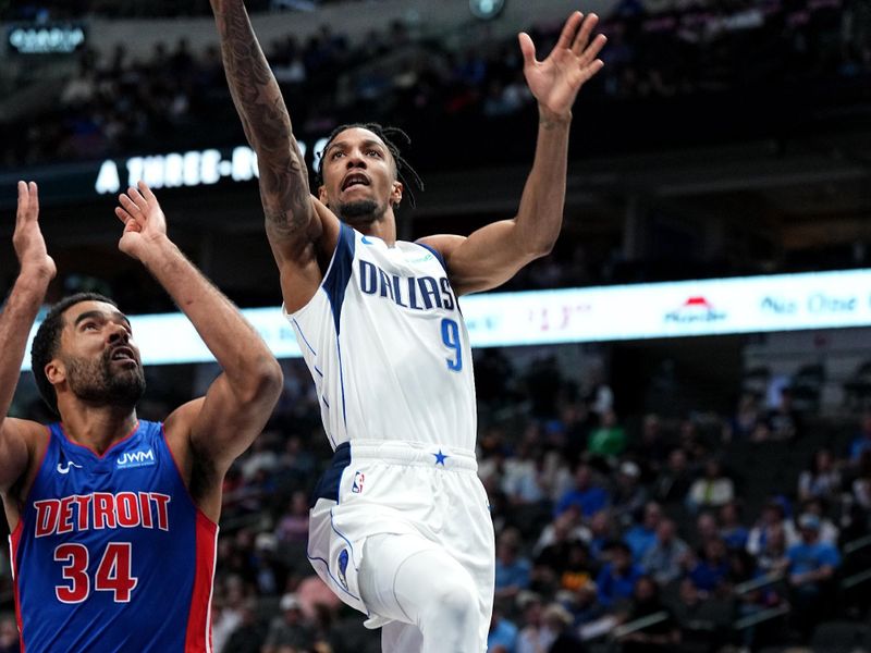 DALLAS, TX - OCTOBER 20: AJ Lawson #9 of the Dallas Mavericks drives to the basket during the game against the Detroit Pistons on October 20, 2023 at the American Airlines Center in Dallas, Texas. NOTE TO USER: User expressly acknowledges and agrees that, by downloading and or using this photograph, User is consenting to the terms and conditions of the Getty Images License Agreement. Mandatory Copyright Notice: Copyright 2023 NBAE (Photo by Glenn James/NBAE via Getty Images)