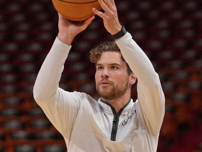 MIAMI, FL - MARCH 10: Corey Kispert #24 of the Washington Wizards warms up before the game against the Miami Heat on March 10, 2024 at Kaseya Center in Miami, Florida. NOTE TO USER: User expressly acknowledges and agrees that, by downloading and or using this Photograph, user is consenting to the terms and conditions of the Getty Images License Agreement. Mandatory Copyright Notice: Copyright 2024 NBAE (Photo by Eric Espada/NBAE via Getty Images)