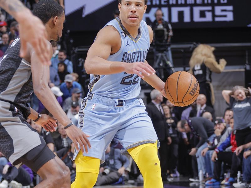 SACRAMENTO, CA - JANUARY 23:  Desmond Bane #22 of the Memphis Grizzlies drives to the basket during the game against the  Sacramento Kings on January 23, 2023 at Golden 1 Center in Sacramento, California. NOTE TO USER: User expressly acknowledges and agrees that, by downloading and or using this Photograph, user is consenting to the terms and conditions of the Getty Images License Agreement. Mandatory Copyright Notice: Copyright 2023 NBAE (Photo by Rocky Widner/NBAE via Getty Images)