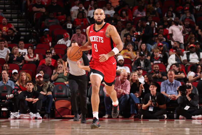 HOUSTON, TX - NOVEMBER 11: Dillon Brooks #9 of the Houston Rockets dribbles the ball during the game against the Washington Wizards on November 11, 2024 at the Toyota Center in Houston, Texas. NOTE TO USER: User expressly acknowledges and agrees that, by downloading and or using this photograph, User is consenting to the terms and conditions of the Getty Images License Agreement. Mandatory Copyright Notice: Copyright 2024 NBAE (Photo by KeShawn Ennis/NBAE via Getty Images)