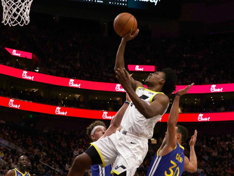 SALT LAKE CITY, UT - FEBRUARY 15: Colin Sexton #2 of the Utah Jazz shoots the ball during the game against the Golden State Warriors on February 15, 2024 at Delta Center in Salt Lake City, Utah. NOTE TO USER: User expressly acknowledges and agrees that, by downloading and or using this Photograph, User is consenting to the terms and conditions of the Getty Images License Agreement. Mandatory Copyright Notice: Copyright 2024 NBAE (Photo by Melissa Majchrzak/NBAE via Getty Images)