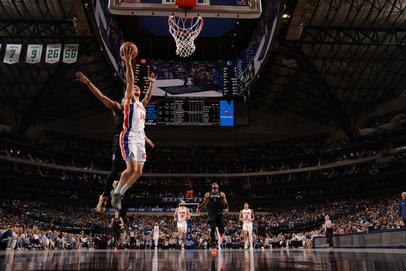 DALLAS, TX - APRIL 12: Malachi Flynn #14 of the Detroit Pistons shoots the ball during the game against the Dallas Mavericks on April 12, 2024 at the American Airlines Center in Dallas, Texas. NOTE TO USER: User expressly acknowledges and agrees that, by downloading and or using this photograph, User is consenting to the terms and conditions of the Getty Images License Agreement. Mandatory Copyright Notice: Copyright 2024 NBAE (Photo by Glenn James/NBAE via Getty Images)