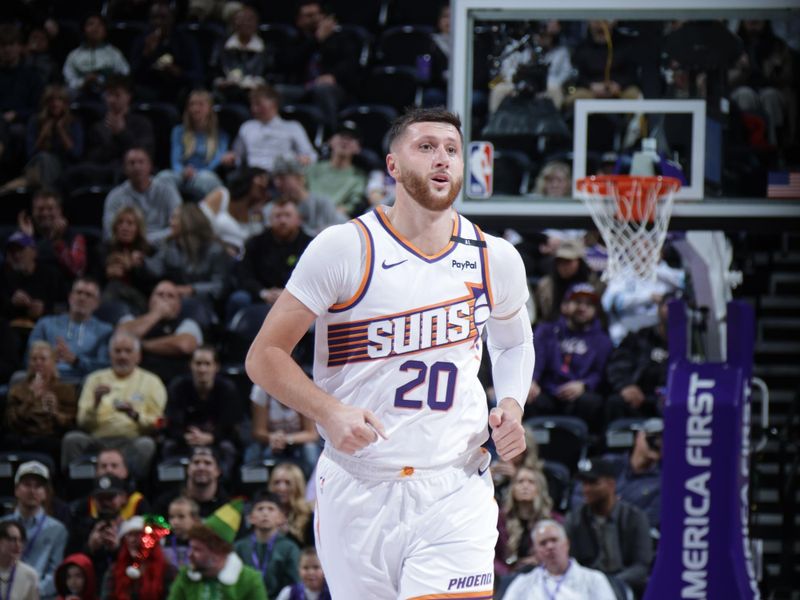 SALT LAKE CITY, UT - DECEMBER 13:  Jusuf Nurkic #20 of the Phoenix Suns during the game against the Utah Jazz during a regular season game on December 13, 2024 at Delta Center in Salt Lake City, Utah. NOTE TO USER: User expressly acknowledges and agrees that, by downloading and or using this Photograph, User is consenting to the terms and conditions of the Getty Images License Agreement. Mandatory Copyright Notice: Copyright 2024 NBAE (Photo by Melissa Majchrzak/NBAE via Getty Images)