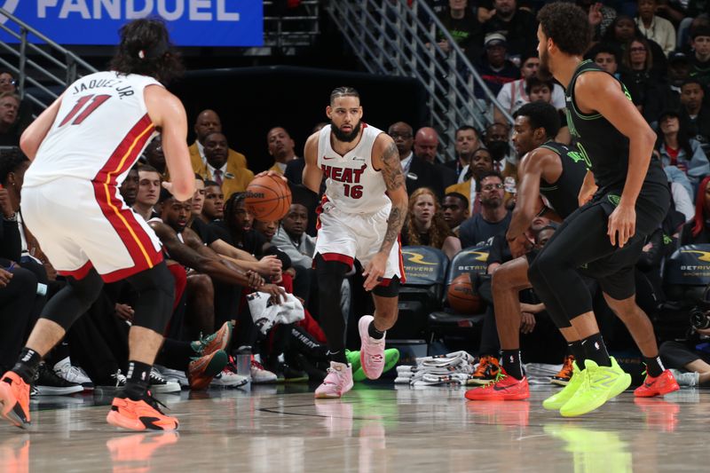 NEW ORLEANS, LA - FEBRUARY 23: Caleb Martin #16 of the Miami Heat dribbles the ball during the game against the New Orleans Pelicans on February 23, 2024 at the Smoothie King Center in New Orleans, Louisiana. NOTE TO USER: User expressly acknowledges and agrees that, by downloading and or using this Photograph, user is consenting to the terms and conditions of the Getty Images License Agreement. Mandatory Copyright Notice: Copyright 2024 NBAE (Photo by Layne Murdoch Jr./NBAE via Getty Images)