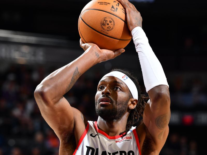 PHOENIX, AZ - NOVEMBER 2: Jerami Grant #9 of the Portland Trail Blazers shoots the ball during the game against the Portland Trail Blazers on November 2, 2024 at Footprint Center in Phoenix, Arizona. NOTE TO USER: User expressly acknowledges and agrees that, by downloading and or using this photograph, user is consenting to the terms and conditions of the Getty Images License Agreement. Mandatory Copyright Notice: Copyright 2024 NBAE (Photo by Barry Gossage/NBAE via Getty Images)