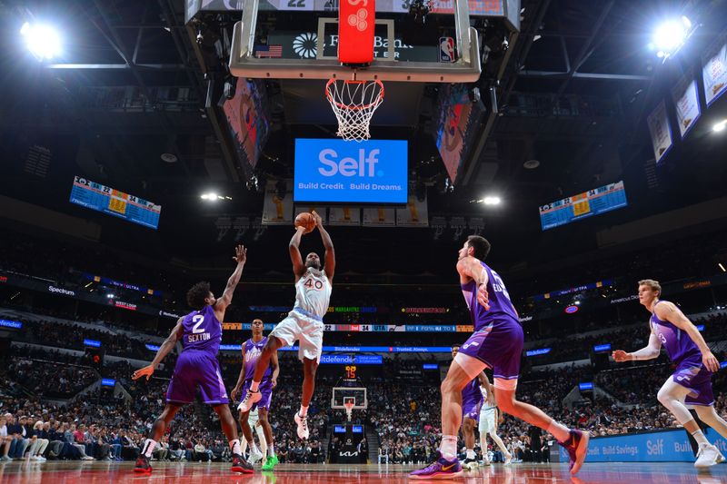 SAN ANTONIO, TX - NOVEMBER 21: Harrison Barnes #40 of the San Antonio Spurs shoots the ball during the game against the Utah Jazz on November 21, 2024 at the Frost Bank Center in San Antonio, Texas. NOTE TO USER: User expressly acknowledges and agrees that, by downloading and or using this photograph, user is consenting to the terms and conditions of the Getty Images License Agreement. Mandatory Copyright Notice: Copyright 2024 NBAE (Photos by Michael Gonzales/NBAE via Getty Images)