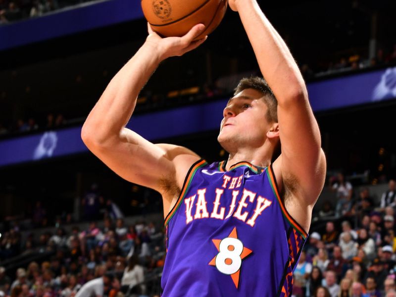 PHOENIX, AZ - JANUARY 11: Grayson Allen #8 of the Phoenix Suns three point basket during the game against the Utah Jazz on January 11, 2025 at Footprint Center in Phoenix, Arizona. NOTE TO USER: User expressly acknowledges and agrees that, by downloading and or using this photograph, user is consenting to the terms and conditions of the Getty Images License Agreement. Mandatory Copyright Notice: Copyright 2025 NBAE (Photo by Barry Gossage/NBAE via Getty Images)