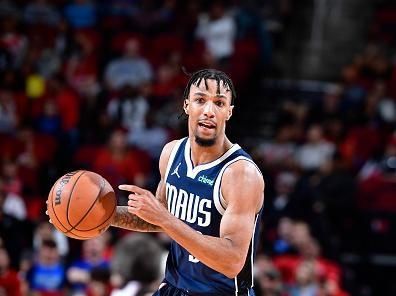 HOUSTON, TX - DECEMBER 22:   AJ Lawson #9 of the Dallas Mavericks dribbles the ball during the game against the Houston Rockets on December 22, 2023 at the Toyota Center in Houston, Texas. NOTE TO USER: User expressly acknowledges and agrees that, by downloading and or using this photograph, User is consenting to the terms and conditions of the Getty Images License Agreement. Mandatory Copyright Notice: Copyright 2023 NBAE (Photo by Logan Riely/NBAE via Getty Images)