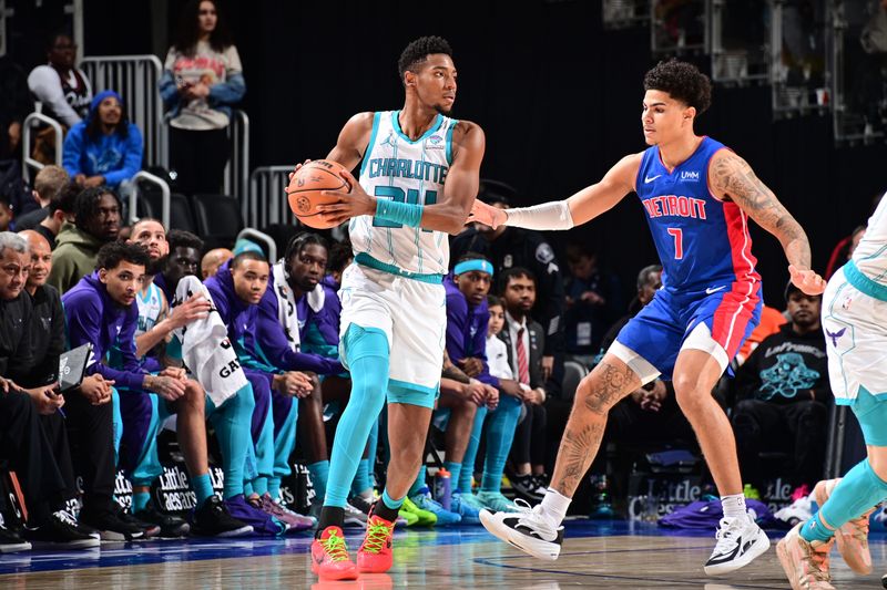 Hornets Buzz into Motor City: Can Pistons Clamp Down at Little Caesars Arena?