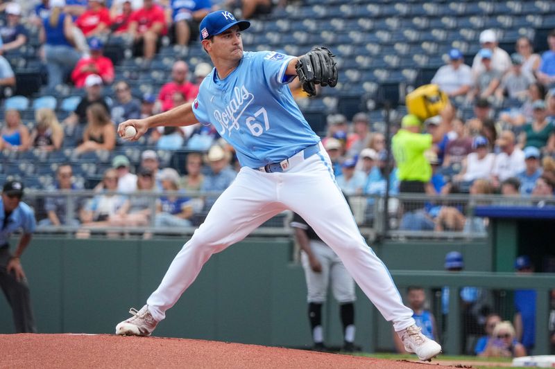 Jul 21, 2024; Kansas City, Missouri, USA; Kansas City Royals starting pitcher Seth Lugo (67) delivers a pitch against the Chicago White Sox in the first inning at Kauffman Stadium. Mandatory Credit: Denny Medley-USA TODAY Sports