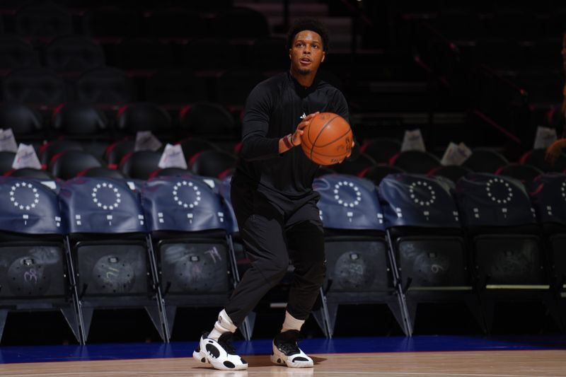 PHILADELPHIA, PA - MARCH 18: Kyle Lowry #7 of the Philadelphia 76ers warms up before the game against the Miami Heat on March 18, 2024 at the Wells Fargo Center in Philadelphia, Pennsylvania NOTE TO USER: User expressly acknowledges and agrees that, by downloading and/or using this Photograph, user is consenting to the terms and conditions of the Getty Images License Agreement. Mandatory Copyright Notice: Copyright 2024 NBAE (Photo by Jesse D. Garrabrant/NBAE via Getty Images)