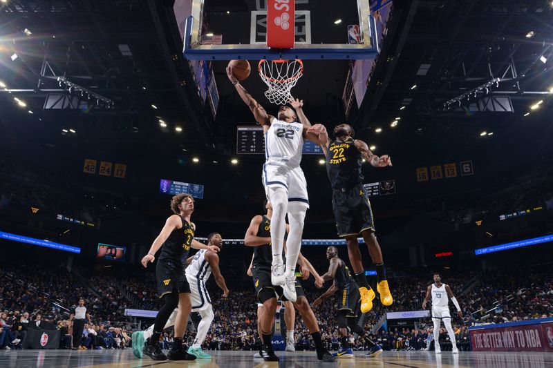 SAN FRANCISCO, CA - NOVEMBER 15: Desmond Bane #22 of the Memphis Grizzlies drives to the basket during the game against the Golden State Warriors during the Emirates NBA Cup game on November 15, 2024 at Chase Center in San Francisco, California. NOTE TO USER: User expressly acknowledges and agrees that, by downloading and or using this photograph, user is consenting to the terms and conditions of Getty Images License Agreement. Mandatory Copyright Notice: Copyright 2024 NBAE (Photo by Noah Graham/NBAE via Getty Images)