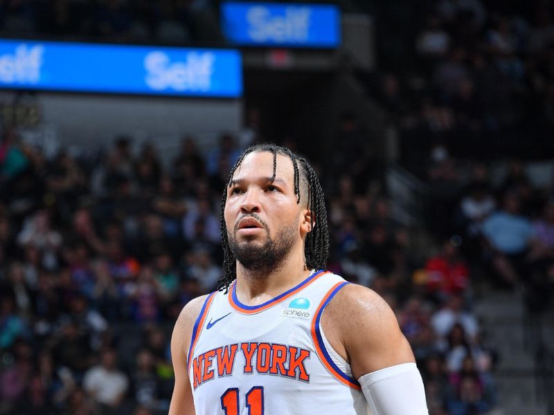 SAN ANTONIO, TX - MARCH 29: Jalen Brunson #11 of the New York Knicks prepares to shoot a free throw during the game against the San Antonio Spurs on March 29, 2024 at the Frost Bank Center in San Antonio, Texas. NOTE TO USER: User expressly acknowledges and agrees that, by downloading and or using this photograph, user is consenting to the terms and conditions of the Getty Images License Agreement. Mandatory Copyright Notice: Copyright 2024 NBAE (Photos by Michael Gonzales/NBAE via Getty Images)