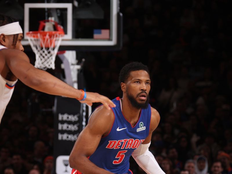 NEW YORK, NY - JANUARY 13: Malik Beasley #5 of the Detroit Pistons dribbles the ball during the game against the New York Knicks on January 13, 2025 at Madison Square Garden in New York City, New York.  NOTE TO USER: User expressly acknowledges and agrees that, by downloading and or using this photograph, User is consenting to the terms and conditions of the Getty Images License Agreement. Mandatory Copyright Notice: Copyright 2025 NBAE  (Photo by Nathaniel S. Butler/NBAE via Getty Images)
