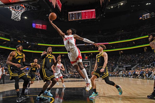 SAN FRANCISCO, CA - NOVEMBER 20: Jalen Green #4 of the Houston Rockets shoots the ball during the game against the Golden State Warriors on November 20, 2023 at Chase Center in San Francisco, California. NOTE TO USER: User expressly acknowledges and agrees that, by downloading and or using this photograph, user is consenting to the terms and conditions of Getty Images License Agreement. Mandatory Copyright Notice: Copyright 2023 NBAE (Photo by Noah Graham/NBAE via Getty Images)