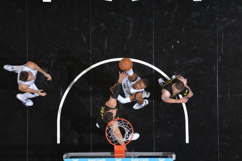 SAN ANTONIO, TX - OCTOBER 12: Keldon Johnson #0 of the San Antonio Spurs shoots the ball during the game against the Utah Jazz during a NBA preseason game on October 12, 2024 at the Frost Bank Center in San Antonio, Texas. NOTE TO USER: User expressly acknowledges and agrees that, by downloading and or using this photograph, user is consenting to the terms and conditions of the Getty Images License Agreement. Mandatory Copyright Notice: Copyright 2024 NBAE (Photos by Michael Gonzales/NBAE via Getty Images)