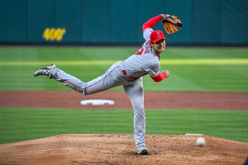 May 3, 2023; St. Louis, Missouri, USA;  Los Angeles Angels starting pitcher Shohei Ohtani (17) pitches against the St. Louis Cardinals during the second inning at Busch Stadium. Mandatory Credit: Jeff Curry-USA TODAY Sports