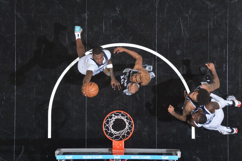 SAN ANTONIO, TX - NOVEMBER 2: Naz Reid #11 of the Minnesota Timberwolves drives to the basket during the game against the San Antonio Spurs on November 2, 2024 at the Frost Bank Center in San Antonio, Texas. NOTE TO USER: User expressly acknowledges and agrees that, by downloading and or using this photograph, user is consenting to the terms and conditions of the Getty Images License Agreement. Mandatory Copyright Notice: Copyright 2024 NBAE (Photos by Michael Gonzales/NBAE via Getty Images)