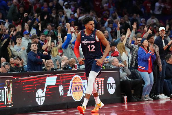 Philadelphia 76ers Outshine Milwaukee Bucks with a Three-Point Barrage at Fiserv Forum