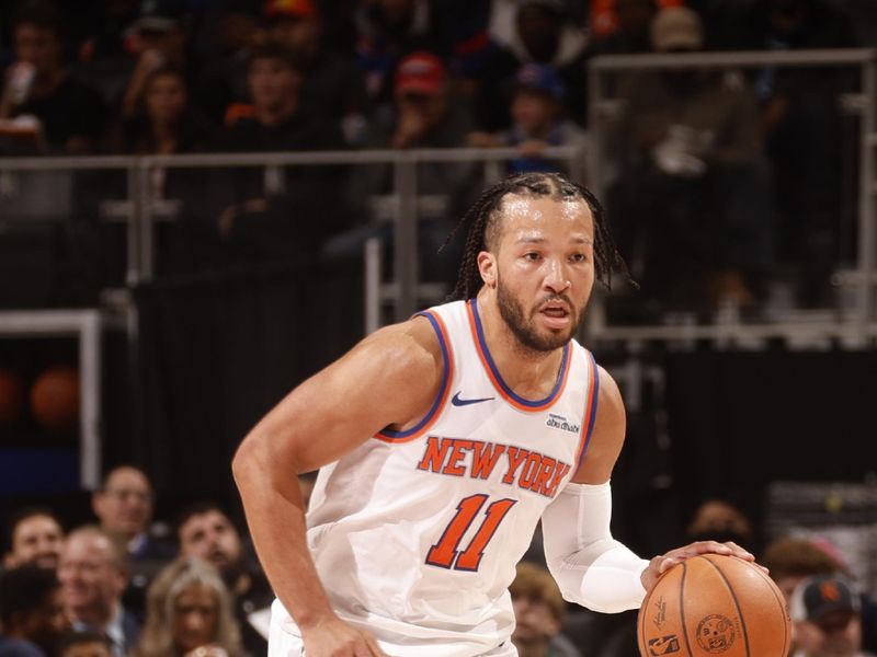 DETROIT, MI - NOVEMBER 1: Jalen Brunson #11 of the New York Knicks dribbles the ball during the game against the Detroit Pistons on November 1, 2024 at Little Caesars Arena in Detroit, Michigan. NOTE TO USER: User expressly acknowledges and agrees that, by downloading and/or using this photograph, User is consenting to the terms and conditions of the Getty Images License Agreement. Mandatory Copyright Notice: Copyright 2024 NBAE (Photo by Brian Sevald/NBAE via Getty Images)