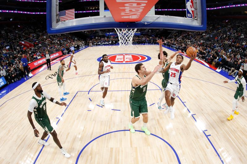 DETROIT, MI - JANUARY 22:  Marcus Sasser #25 of the Detroit Pistons drives to the basket during the game against the Milwaukee Bucks on January 22, 2024 at Little Caesars Arena in Detroit, Michigan. NOTE TO USER: User expressly acknowledges and agrees that, by downloading and/or using this photograph, User is consenting to the terms and conditions of the Getty Images License Agreement. Mandatory Copyright Notice: Copyright 2024 NBAE (Photo by Brian Sevald/NBAE via Getty Images)