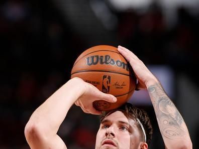 Dallas Mavericks vs Utah Jazz: Klay Thompson's Impact in Upcoming Showdown