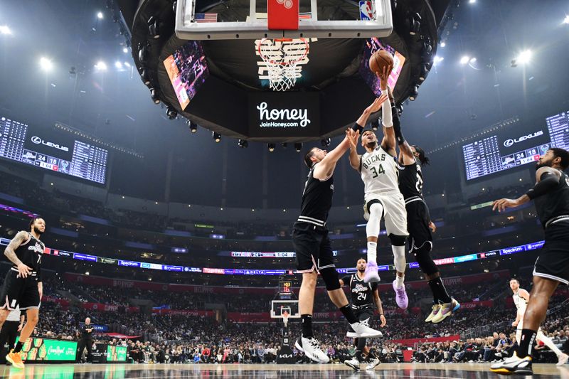 LOS ANGELES, CA - FEBRUARY 10: Giannis Antetokounmpo #34 of the Milwaukee Bucks drives to the basket during the game against the LA Clippers on February 10, 2023 at Crypto.Com Arena in Los Angeles, California. NOTE TO USER: User expressly acknowledges and agrees that, by downloading and/or using this Photograph, user is consenting to the terms and conditions of the Getty Images License Agreement. Mandatory Copyright Notice: Copyright 2023 NBAE (Photo by Adam Pantozzi/NBAE via Getty Images)