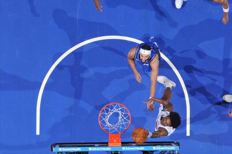 ORLANDO, FL - MARCH 3: Ausar Thompson #9 of the Detroit Pistons drives to the basket during the game against the Orlando Magic on March 3, 2024 at the Kia Center in Orlando, Florida. NOTE TO USER: User expressly acknowledges and agrees that, by downloading and or using this photograph, User is consenting to the terms and conditions of the Getty Images License Agreement. Mandatory Copyright Notice: Copyright 2024 NBAE (Photo by Fernando Medina/NBAE via Getty Images)