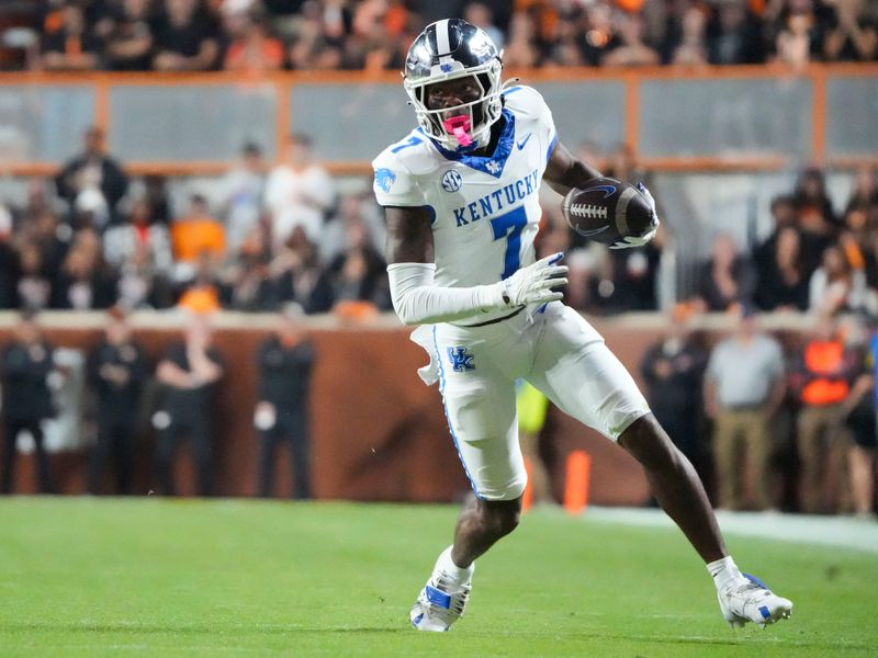 Nov 2, 2024; Knoxville, Tennessee, USA; Kentucky Wildcats wide receiver Barion Brown (7) with the ball against the Tennessee Volunteers during the first half at Neyland Stadium. Mandatory Credit: Saul Young/USA TODAY Network via Imagn Images
