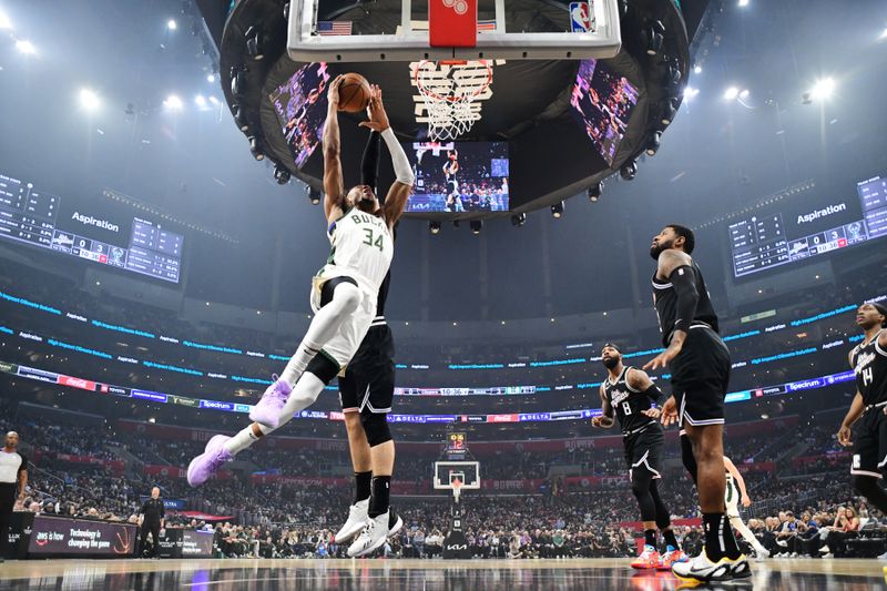 LOS ANGELES, CA - FEBRUARY 10: Giannis Antetokounmpo #34 of the Milwaukee Bucks drives to the basket during the game against the LA Clippers on February 10, 2023 at Crypto.Com Arena in Los Angeles, California. NOTE TO USER: User expressly acknowledges and agrees that, by downloading and/or using this Photograph, user is consenting to the terms and conditions of the Getty Images License Agreement. Mandatory Copyright Notice: Copyright 2023 NBAE (Photo by Adam Pantozzi/NBAE via Getty Images)