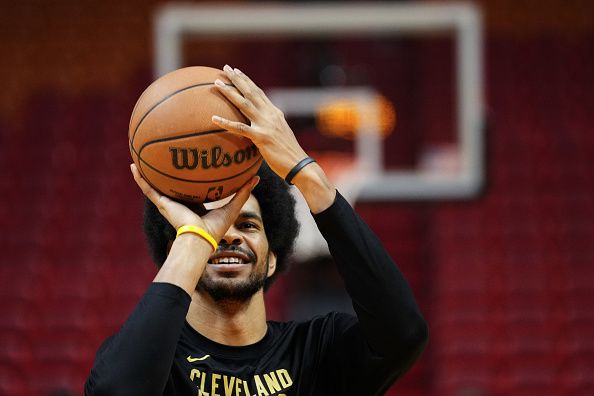 Cleveland Cavaliers vs Houston Rockets: Donovan Mitchell Leads the Charge in Anticipated Showdown