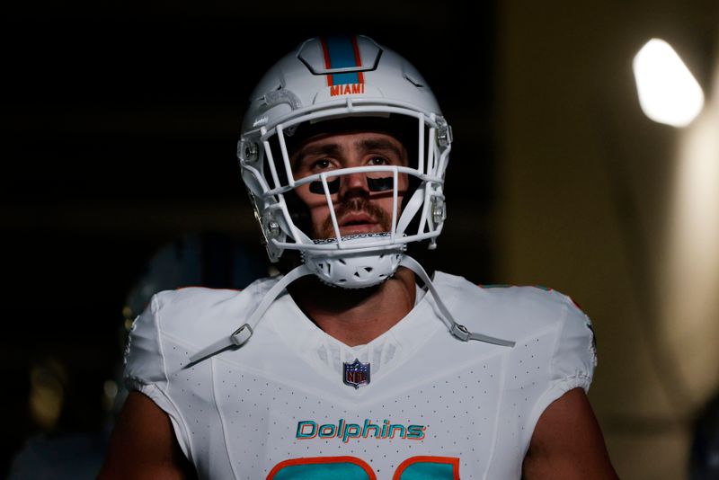 Miami Dolphins tight end Durham Smythe (81) before an NFL football game against the Philadelphia Eagles, Sunday, Oct. 22, 2023, in Philadelphia. The Eagles defeated the Dolphins 31-17. (AP Photo/Rich Schultz)