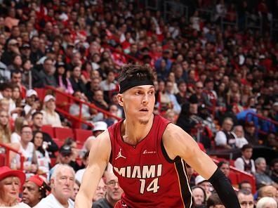 MIAMI, FL - DECEMBER 25:  Tyler Herro #14 of the Miami Heat handles the ball during the game against the Philadelphia 76ers on December 25, 2023 at Kaseya Center in Miami, Florida. NOTE TO USER: User expressly acknowledges and agrees that, by downloading and or using this Photograph, user is consenting to the terms and conditions of the Getty Images License Agreement. Mandatory Copyright Notice: Copyright 2023 NBAE (Photo by David Sherman/NBAE via Getty Images)