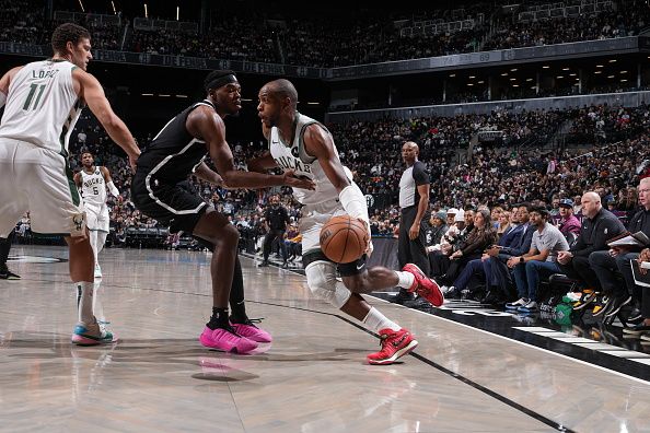 BROOKLYN, NY - DECEMBER 27: Khris Middleton #22 of the Milwaukee Bucks drives to the basket during the game against the Brooklyn Nets on December 27, 2023 at Barclays Center in Brooklyn, New York. NOTE TO USER: User expressly acknowledges and agrees that, by downloading and or using this Photograph, user is consenting to the terms and conditions of the Getty Images License Agreement. Mandatory Copyright Notice: Copyright 2023 NBAE (Photo by Jesse D. Garrabrant/NBAE via Getty Images)