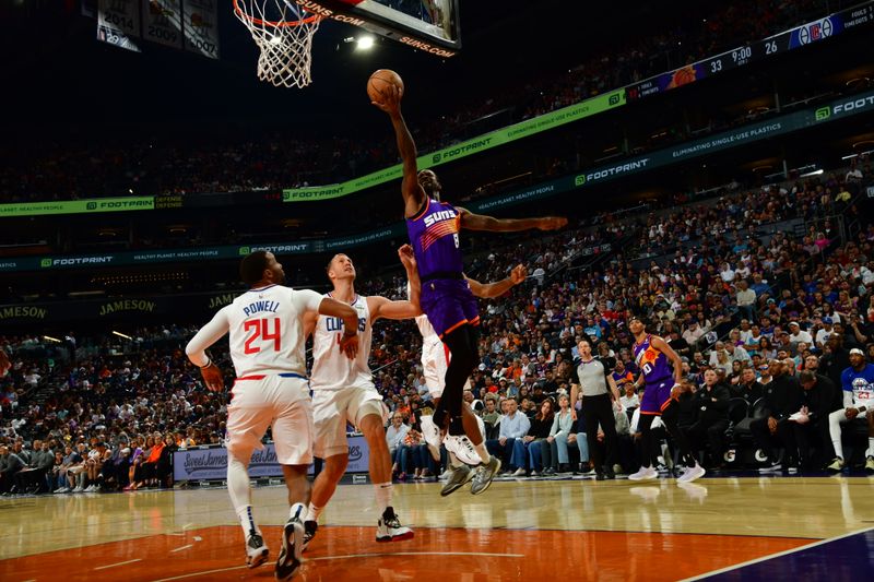 PHOENIX, AZ - APRIL  9: Terrence Ross #8 of the Phoenix Suns shoots the ball during the game against the LA Clippers on April 9, 2023 at Footprint Center in Phoenix, Arizona. NOTE TO USER: User expressly acknowledges and agrees that, by downloading and or using this photograph, user is consenting to the terms and conditions of the Getty Images License Agreement. Mandatory Copyright Notice: Copyright 2023 NBAE (Photo by Kate Frese/NBAE via Getty Images)