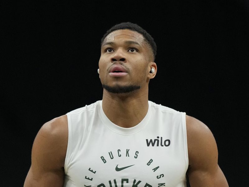 MILWAUKEE, WISCONSIN - JANUARY 08: Giannis Antetokounmpo #34 of the Milwaukee Bucks warms up before a game against the San Antonio Spurs at Fiserv Forum on January 08, 2025 in Milwaukee, Wisconsin. NOTE TO USER: User expressly acknowledges and agrees that, by downloading and or using this photograph, User is consenting to the terms and conditions of the Getty Images License Agreement. (Photo by Patrick McDermott/Getty Images)