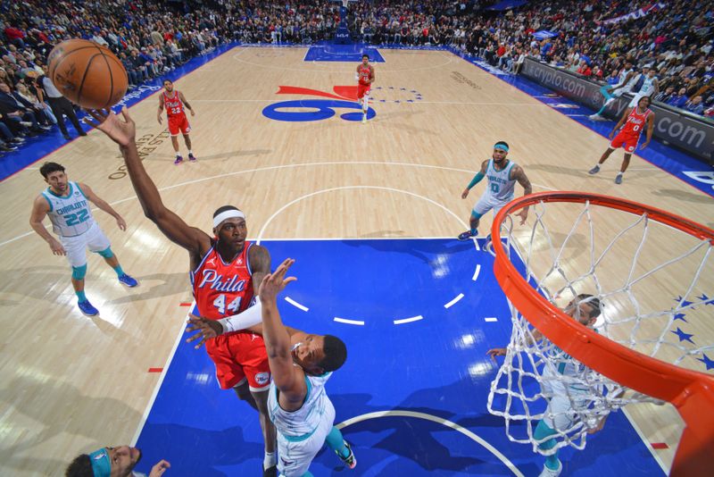 PHILADELPHIA, PA - MARCH 1: Paul Reed #44 of the Philadelphia 76ers drives to the basket during the game against the Charlotte Hornets on March 1, 2024 at the Wells Fargo Center in Philadelphia, Pennsylvania NOTE TO USER: User expressly acknowledges and agrees that, by downloading and/or using this Photograph, user is consenting to the terms and conditions of the Getty Images License Agreement. Mandatory Copyright Notice: Copyright 2024 NBAE (Photo by Jesse D. Garrabrant/NBAE via Getty Images)