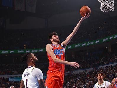 OKLAHOMA CITY, OK - DECEMBER 23: Chet Holmgren #7 of the Oklahoma City Thunder drives to the basket during the game against the Los Angeles Lakers on December 23, 2023 at Paycom Arena in Oklahoma City, Oklahoma. NOTE TO USER: User expressly acknowledges and agrees that, by downloading and or using this photograph, User is consenting to the terms and conditions of the Getty Images License Agreement. Mandatory Copyright Notice: Copyright 2023 NBAE (Photo by Zach Beeker/NBAE via Getty Images)